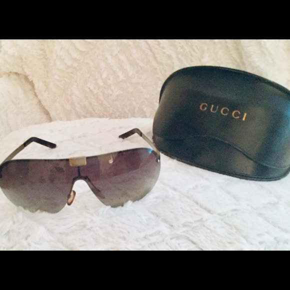 Gucci Accessories - Gucci Aviator Sunglasses